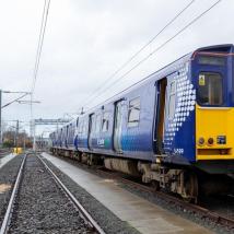 巴拉德宣布为苏格兰首辆燃料电池火车提供动力的模块订单