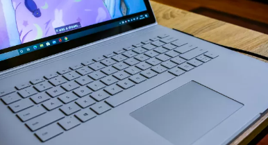 5G动态：微软Surface Book可能在5G方面击败苹果MacBook