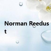 Norman Reedus flaunt